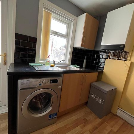Arthurs Hill Newcastle, Free Parking Fully Equipped Kitchen 4 Bedrooms, Near City Centre Kültér fotó